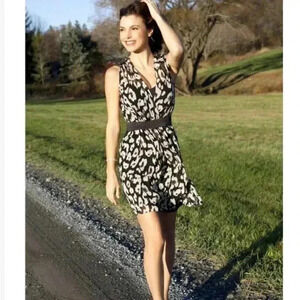 Club  Monaco Jaguar Print Silk Sleeveless Blouse